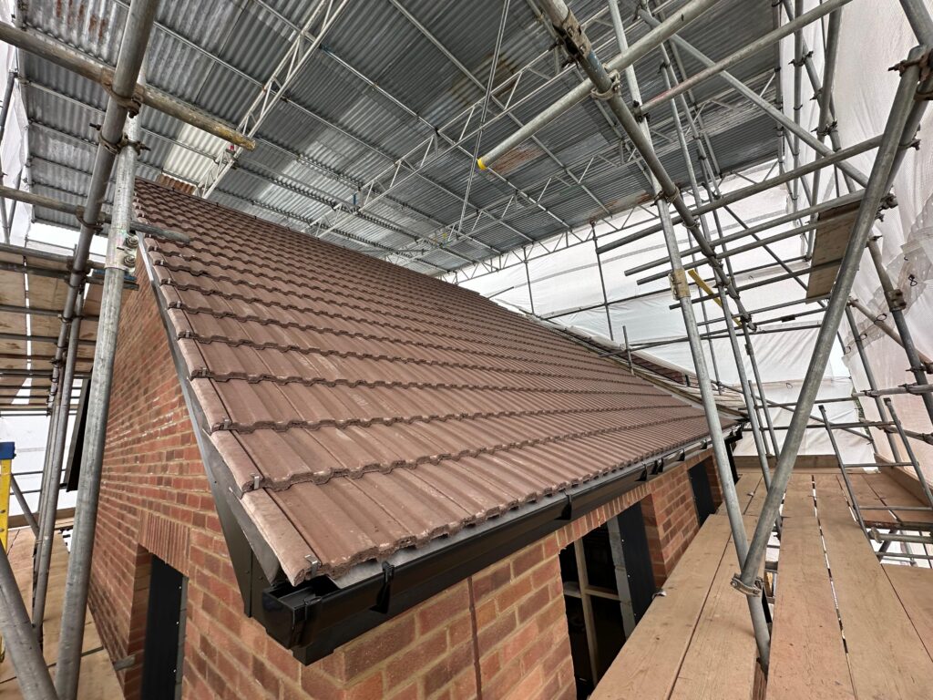 New Roofing inn Wide Way CR4