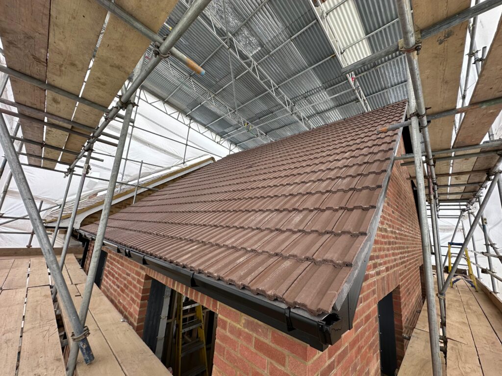 New Roofing inn Wide Way CR4